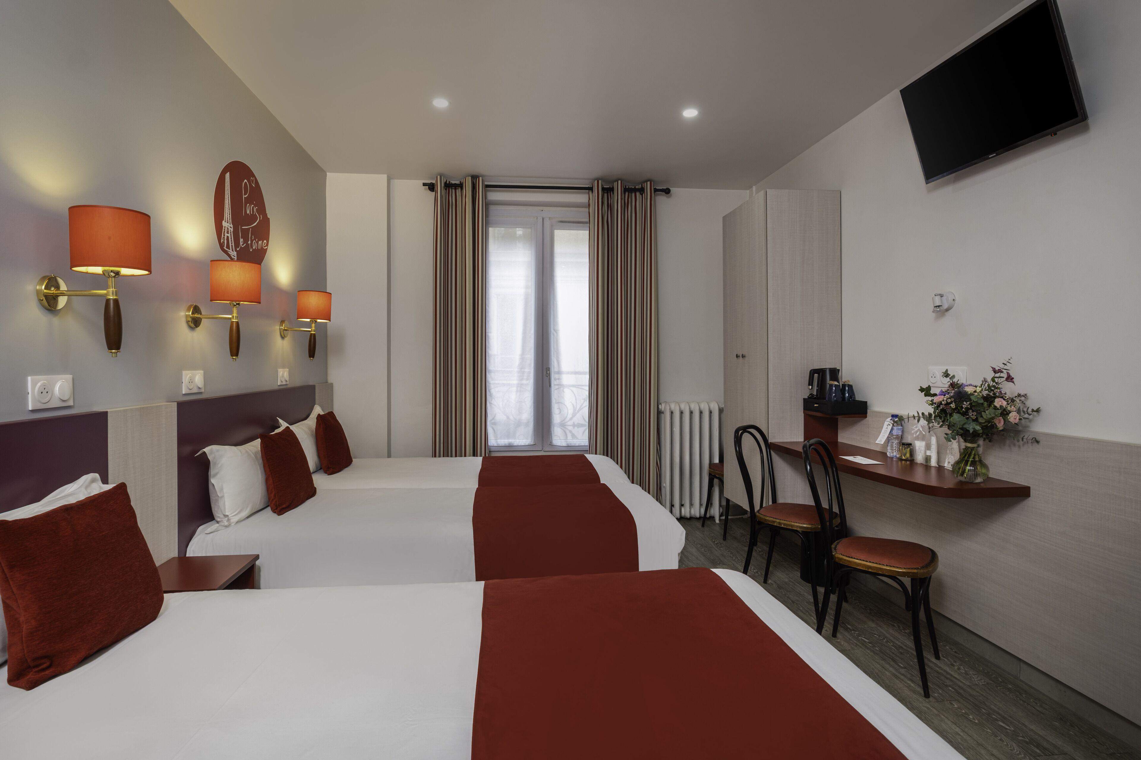 Hotel Grand De Turin 3*